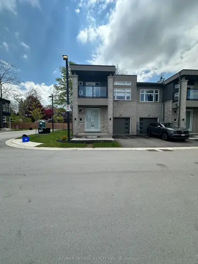 5672 Dorchester Road 54, Niagara Falls, On L2g 4y8