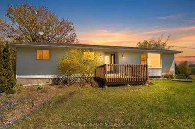 2189 County Rd 32, Front Of Leeds & Seeleys Bay, On, K7g 2v3