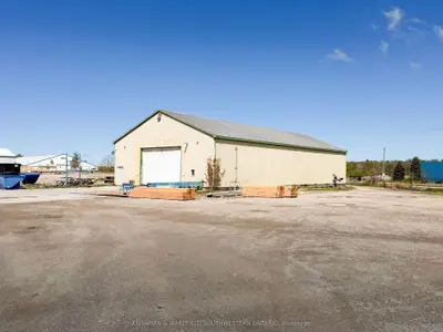 137 King Street Building 2, Middlesex Centre, On N0m 2a0