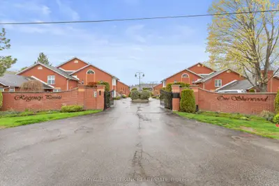1 Sherwood Street 403, Kawartha Lakes, On K0m 1a0