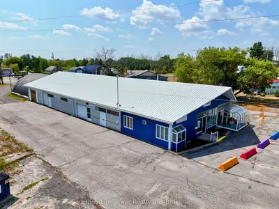 8262 County Road 2 Highway, Greater Napanee, On K7k 3k6