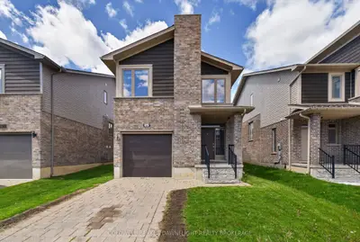 1660 Valhalla Street, London North, On N0m 1s7