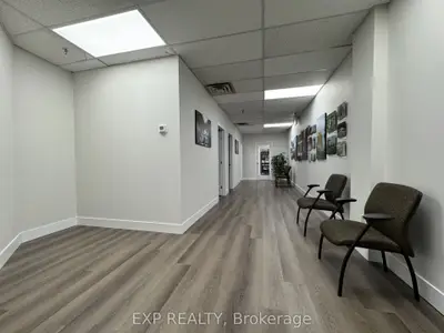 101 Cherryhill Boulevard 206, London North, On N6h 4s4