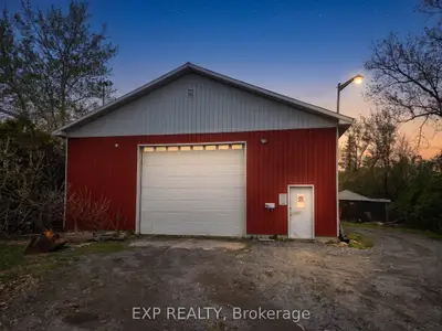689-697 Main Street E, Hawkesbury, On K6a 1b3