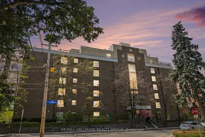 30 Charlevoix Street 103, Vanier And Kingsview Park, On K1l 8k5