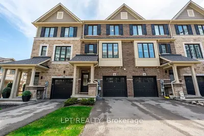 16 Place Polonaise Drive, Grimsby, On L3m 0h3