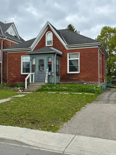 50 Perry Street, Woodstock, On N4s 3c3