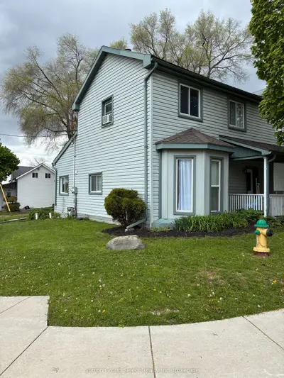 102 Finkle Street, Woodstock, On N4s 3c8