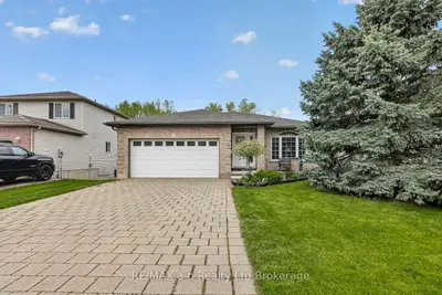 13 Cornish Crescent, Ingersoll, On N5c 4c9
