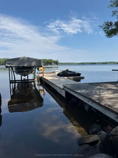 45 Island 2ml Island, Gravenhurst, On P0e 1g0