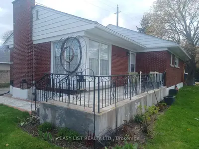 2218 Iris Street, Belair Park - Copeland Park And Area, On K2c 1b8