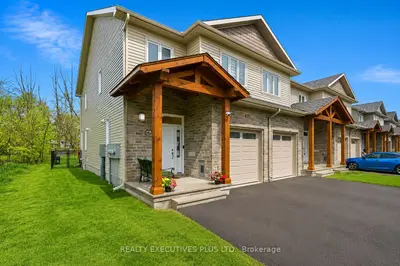 405 Voyageur Place W, Russell, On K0a 1w0