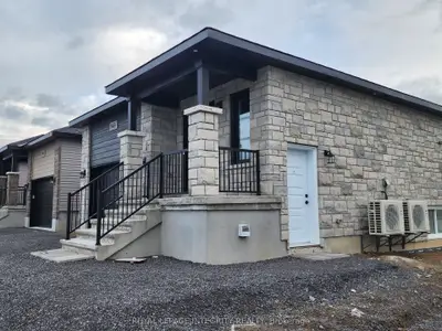 1233 Montblanc Crescent A, Russell, On K0a 1w0
