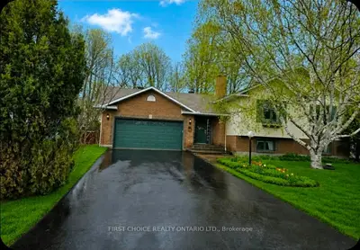 13 Queenston Drive, Stittsville - Munster - Richmond, On K0a 2z0