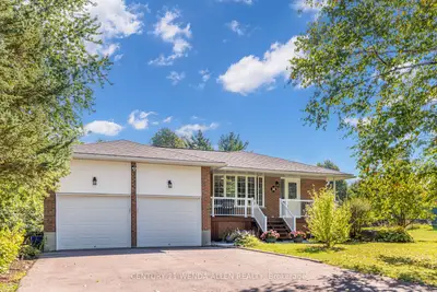 14 Manvers Drive, Kawartha Lakes, On L0b 1k0