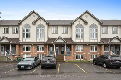 366 Wiffen Private, Bells Corners And South To Fallowfield, On K2h 1g4