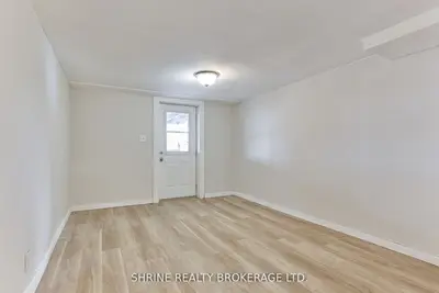 13 Sterling Street 1, London East, On N5y 1y9