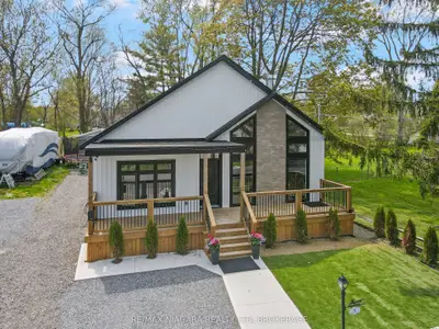 8 Adelaide Street, Fort Erie, On L2a 5k5