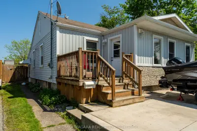 18 1/2 Willow Street, St. Catharines, On L2t 1n4