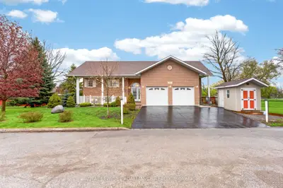18 South Murray Street, Quinte West, On K8v 1y3