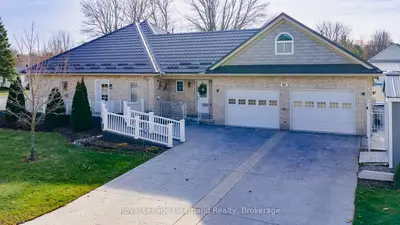 67 Brantford Street, Huron East, On N0k 1w0