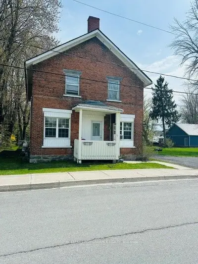 20 South Terrace, South Glengarry, On K0c 1n0