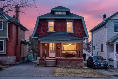 104 Grange Avenue, Tunneys Pasture And Ottawa West, On K1y 0n9