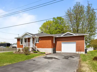 10 Lamoureux Street, The Nation, On K0c 2b0