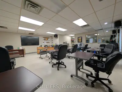 199 Colonnade Road S 4 & 105, Cityview - Parkwoods Hills - Rideau Shore, On K2e 7k3