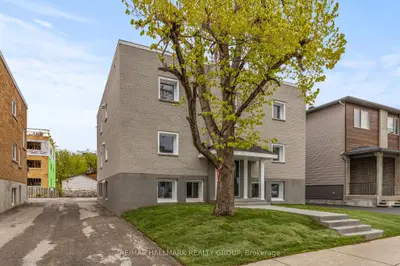 75 Genest Street, Vanier And Kingsview Park, On K1l 7z1