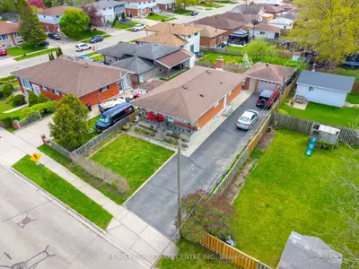 211 Ballantyne Avenue, Cambridge, On N1r 7b5