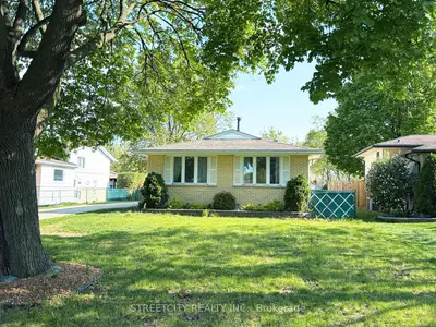 785 Ross Avenue, Sarnia, On N7t 7r1