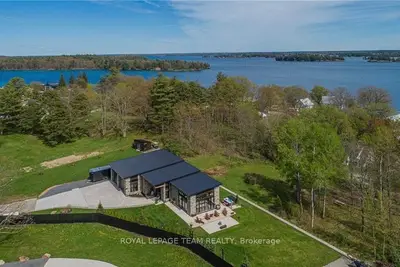 8 Headlands Way, Leeds And The Thousand Islands, On K0e 1r0