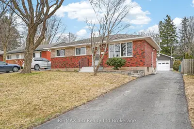 42 Princess Park Road, Ingersoll, On N5c 1x8
