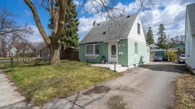 26 Apeldoorn Crescent, London East, On N5y 2b6