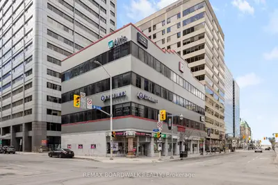 96 Bank Street 108, Ottawa Centre, On K1p 5n4