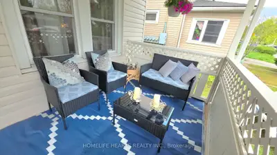 5404 Bridge Street, Niagara Falls, On L2e 2t6