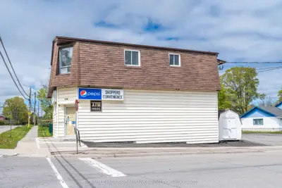 400 King Street W, Gananoque, On K7g 2g9