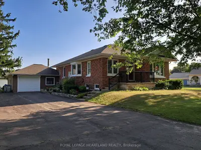 19 Centre Street, Bluewater, On N0m 2t0