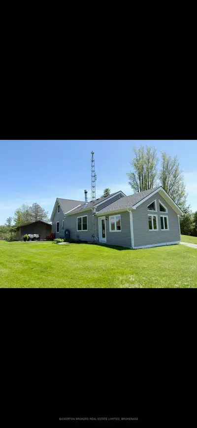 2211 Hitchcock Road W, Kingston, On K7g 2v5