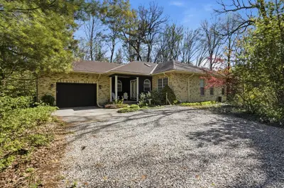 10240 Woodpark Court, Lambton Shores, On N0m 1t0