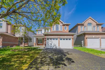 102 Whitestone Drive, Carlington - Central Park, On K2c 4c5