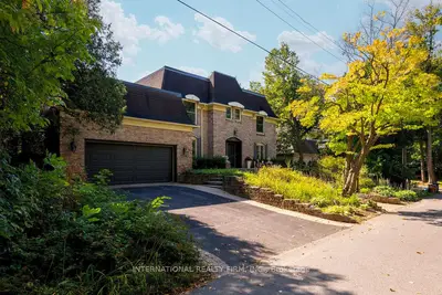 122 Willingdon Road, Rockcliffe Park, On K1m 2g1
