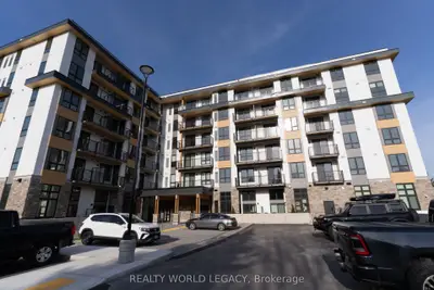 101 Golden Eagle Road 215, Waterloo, On N2v 0h4