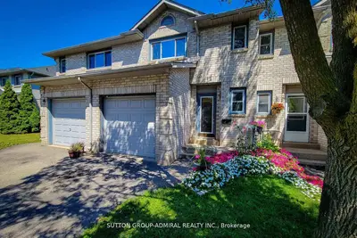 2 Royalwood Court 52, Hamilton, On L8e 4z1