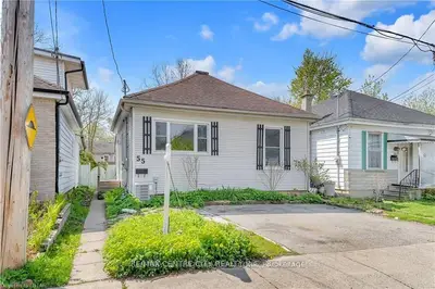 55 Ada Street, London South, On N5z 2x3