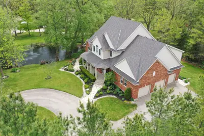 1796 Gainsborough Road, London North, On N6h 5l2
