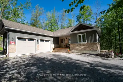 57 Mystic Point Road, Trent Lakes, On K0l 1j0