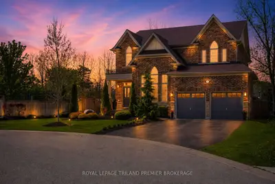 201 Dorchester Court, Woodstock, On N4s 7w2