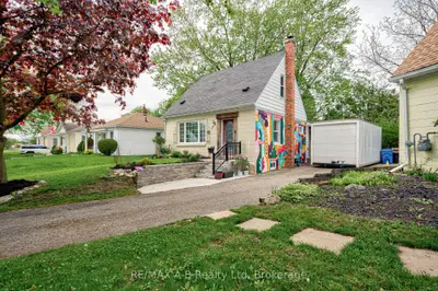 54 Coriano Street, Stratford, On N5a 6c3
